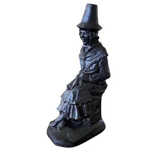 Kingmaker Handmade in Wales with Coal Traditional Sitting Lady 6” Tall Welsh